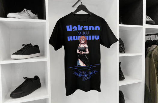 Miku Nakano vestido negro